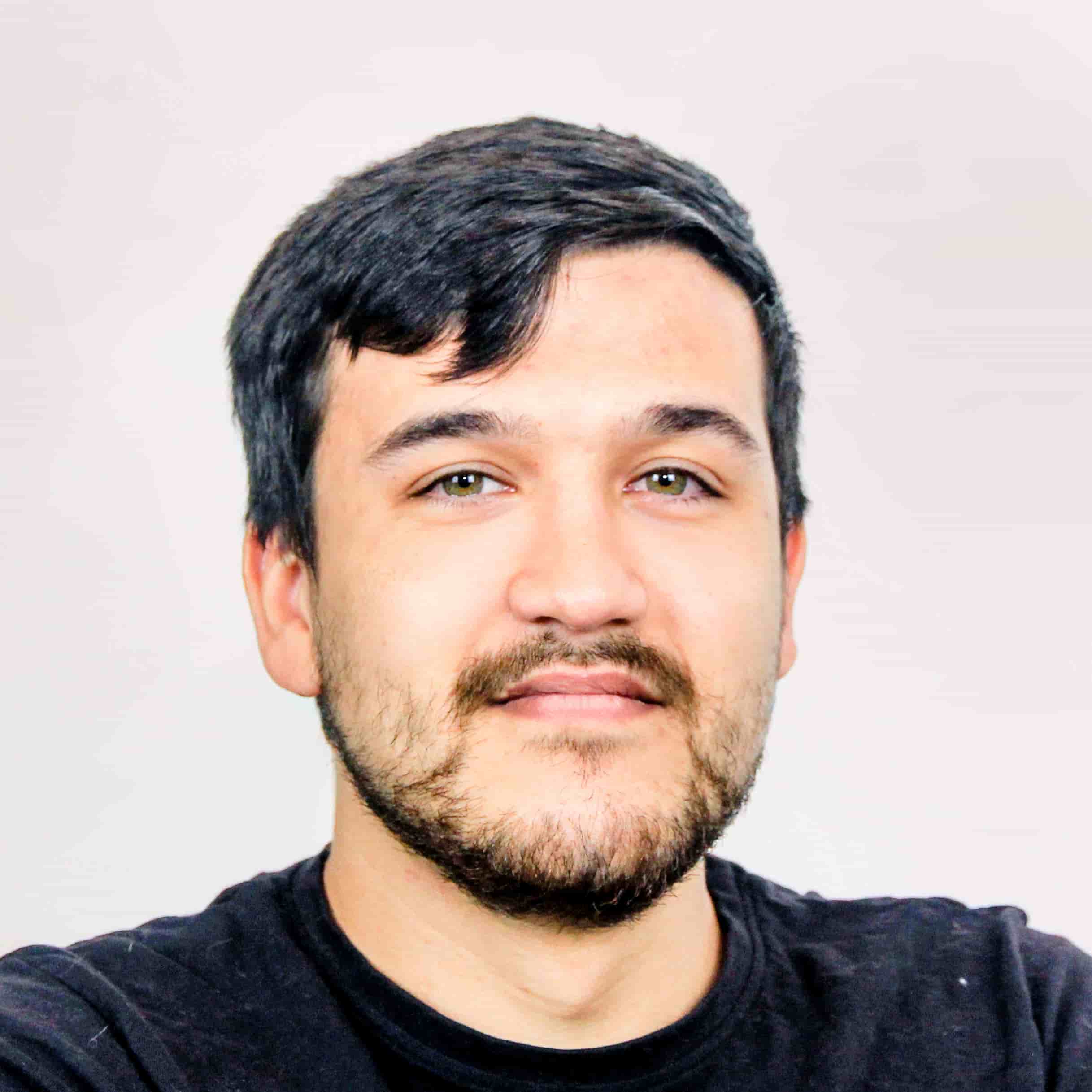 Elias, Full-Stack Developer